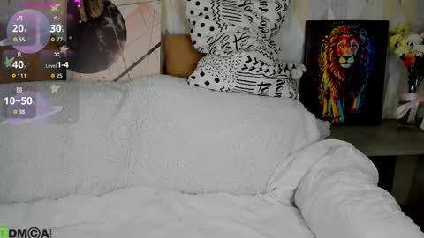 Snapshot of michelle_blond chatting on September 2025 07:56:02 AM michelle_blond online show from September 2025 07:56:02 AM