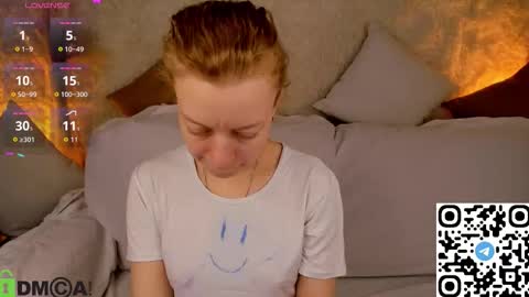 Snapshot of michelle_blond chatting on March 2026 07:38:01 AM michelle_blond online show from March 2026 07:38:01 AM