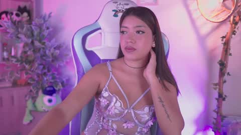 Snapshot of michelle_chang chatting on November 2025 07:03:01 PM michelle chang online show from November 2025 07:03:01 PM