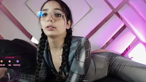 michelle_cutee_ online show from June 2026 09:53:01 PM