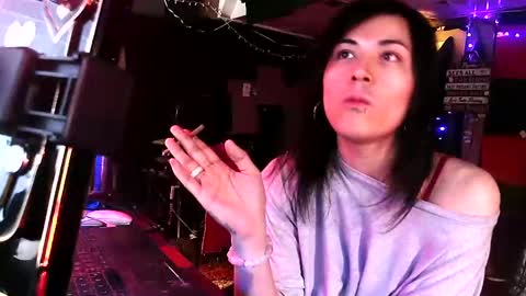 Snapshot of michelle_flowers chatting on September 2025 03:17:02 AM michelle_flowers online show from September 2025 03:17:02 AM