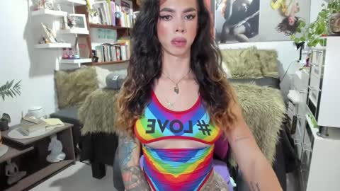 Snapshot of michelleapihel chatting on September 2025 08:02:02 PM michelle apihel online show from September 2025 08:02:02 PM