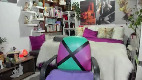 michelle apihel online show from March 2026 09:25:01 PM