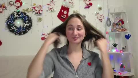 Snapshot of michellee11 chatting on December 2024 04:42:01 PM Michel online show from December 2024 04:42:01 PM