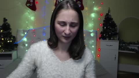 Snapshot of michellee11 chatting on December 2024 04:05:02 PM Michel online show from December 2024 04:05:02 PM