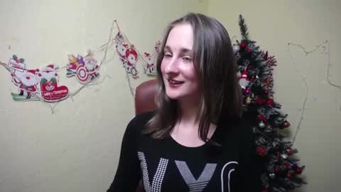 Snapshot of michellee11 chatting on December 2024 04:40:02 PM Michel online show from December 2024 04:40:02 PM