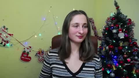 Snapshot of michellee11 chatting on December 2024 12:34:01 PM Michel online show from December 2024 12:34:01 PM