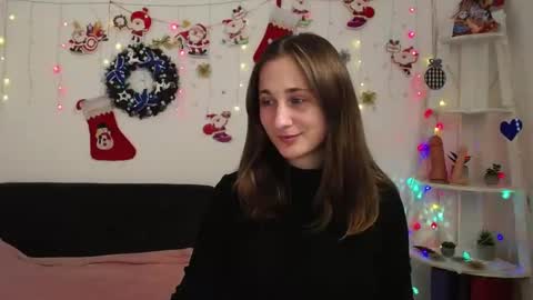 Snapshot of michellee11 chatting on January 2025 12:30:01 PM Michel online show from January 2025 12:30:01 PM