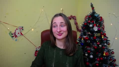 Snapshot of michellee11 chatting on January 2025 12:16:02 PM Michel online show from January 2025 12:16:02 PM