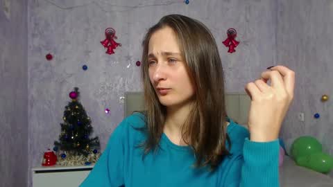 Snapshot of michellee11 chatting on January 2025 12:12:02 PM Michel online show from January 2025 12:12:02 PM