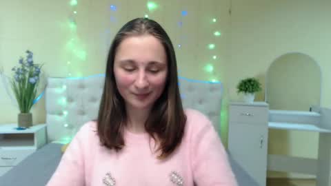 Snapshot of michellee11 chatting on January 2025 12:09:02 PM Michel online show from January 2025 12:09:02 PM