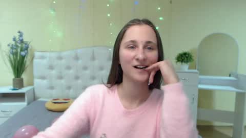 Snapshot of michellee11 chatting on January 2025 03:24:01 PM Michel online show from January 2025 03:24:01 PM