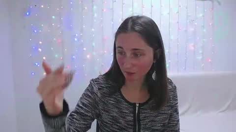 Snapshot of michellee11 chatting on January 2025 04:47:01 PM Michel online show from January 2025 04:47:01 PM