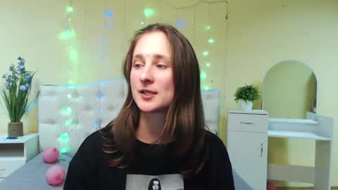 Snapshot of michellee11 chatting on January 2025 03:14:02 PM Michel online show from January 2025 03:14:02 PM