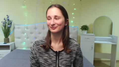 Snapshot of michellee11 chatting on February 2025 05:03:02 PM Michel online show from February 2025 05:03:02 PM