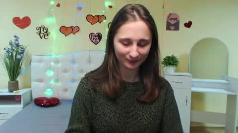 Snapshot of michellee11 chatting on February 2025 12:05:02 PM Michel online show from February 2025 12:05:02 PM