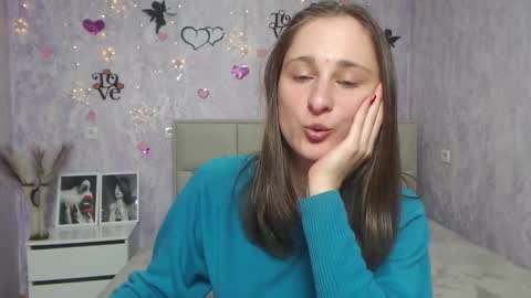 Snapshot of michellee11 chatting on February 2025 12:11:01 PM Michel online show from February 2025 12:11:01 PM