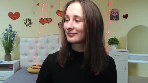 Snapshot of michellee11 chatting on February 2025 12:17:02 PM Michel online show from February 2025 12:17:02 PM