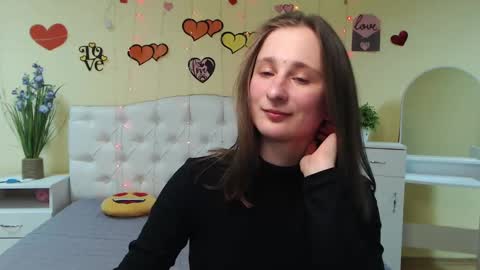 Snapshot of michellee11 chatting on February 2025 03:21:01 PM Michel online show from February 2025 03:21:01 PM