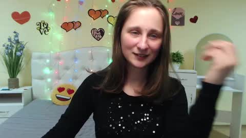 Snapshot of michellee11 chatting on March 2025 03:40:01 PM Michel online show from March 2025 03:40:01 PM