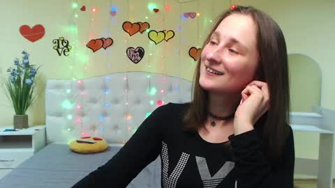 Snapshot of michellee11 chatting on March 2025 03:13:02 PM Michel online show from March 2025 03:13:02 PM