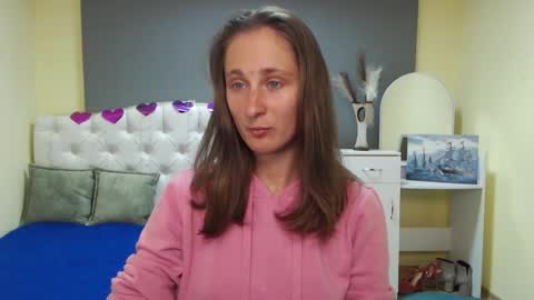 Snapshot of michellee11 chatting on September 2025 11:21:01 AM Michel online show from September 2025 11:21:01 AM