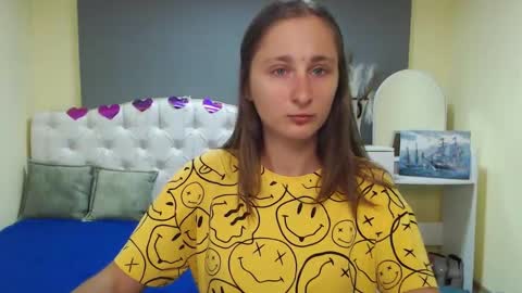 Snapshot of michellee11 chatting on September 2025 11:12:02 AM Michel online show from September 2025 11:12:02 AM