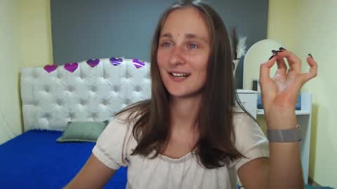 Snapshot of michellee11 chatting on September 2025 11:12:02 AM Michel online show from September 2025 11:12:02 AM