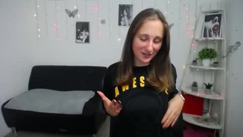 Snapshot of michellee11 chatting on October 2025 11:29:02 AM Michel online show from October 2025 11:29:02 AM