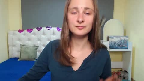 Snapshot of michellee11 chatting on October 2025 11:18:02 AM Michel online show from October 2025 11:18:02 AM