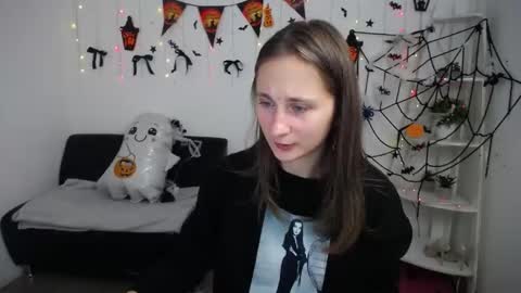 Snapshot of michellee11 chatting on October 2025 12:06:01 PM Michel online show from October 2025 12:06:01 PM