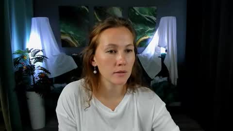 Snapshot of michelleortis chatting on November 2025 12:27:02 PM MichelleOrtis online show from November 2025 12:27:02 PM