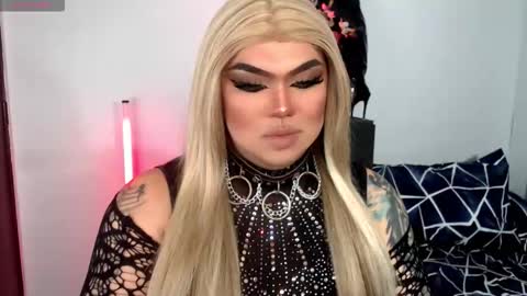 Snapshot of michellevixen921 chatting on November 2025 11:48:01 PM Michelle online show from November 2025 11:48:01 PM