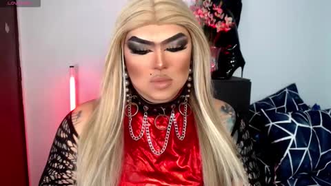 Snapshot of michellevixen921 chatting on November 2025 04:24:01 PM Michelle online show from November 2025 04:24:01 PM