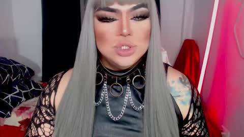 Snapshot of michellevixen921 chatting on December 2025 09:20:01 PM Michelle online show from December 2025 09:20:01 PM