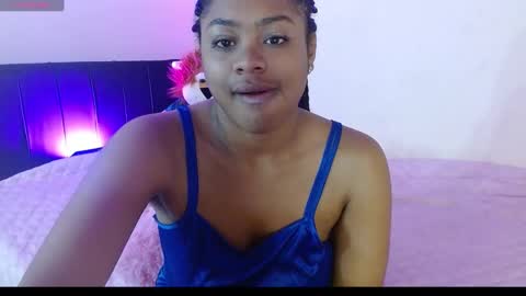 Snapshot of michellmoon1 chatting on October 2025 06:19:02 PM michellmoon1 online show from October 2025 06:19:02 PM