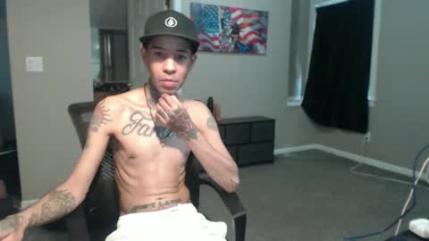 Snapshot of michigan9000 chatting on October 2025 08:06:02 PM michigan9000 online show from October 2025 08:06:02 PM