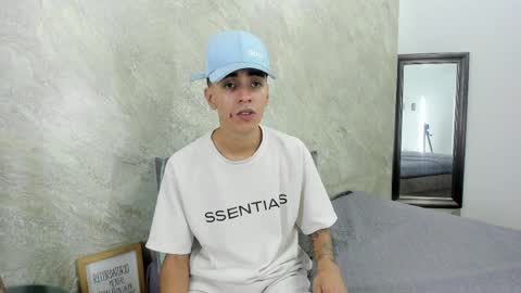 Snapshot of mick_lollipopp chatting on April 2026 08:31:01 PM mick_lollipopp online show from April 2026 08:31:01 PM