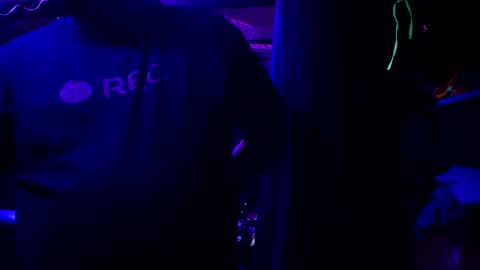 mickdollz online show from October 2025 08:11:02 AM