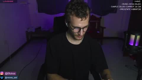 Mickey online show from January 2025 01:41:02 PM