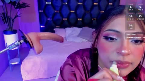 Micki online show from November 2025 12:15:02 PM