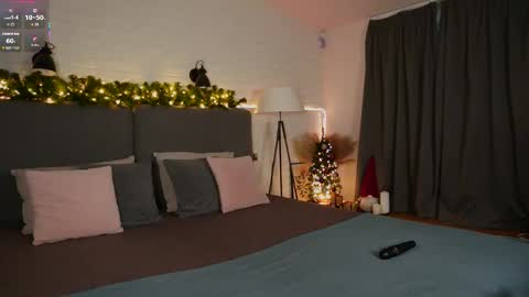 micky___love online show from January 2026 07:50:02 PM