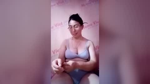 Snapshot of mickye00 chatting on June 2026 09:01:01 AM Miky online show from June 2026 09:01:01 AM