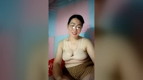 Snapshot of mickye00 chatting on July 2026 02:01:02 PM Miky online show from July 2026 02:01:02 PM