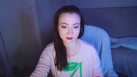 Micky online show from October 2025 05:55:02 PM