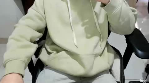 microfama00 online show from February 2026 08:57:02 AM