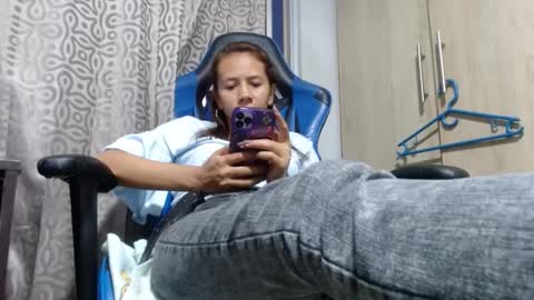 Snapshot of miculohot chatting on January 2025 11:18:01 PM vanesa sexy online show from January 2025 11:18:01 PM