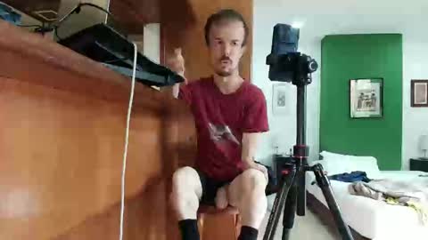 Aaron online show from May 2026 07:52:01 PM