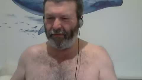 Snapshot of midhir chatting on January 2025 09:32:01 PM kike online show from January 2025 09:32:01 PM