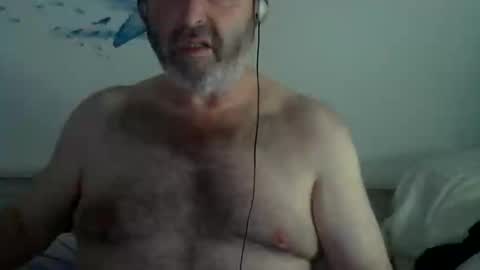 Snapshot of midhir chatting on February 2025 09:06:02 PM kike online show from February 2025 09:06:02 PM